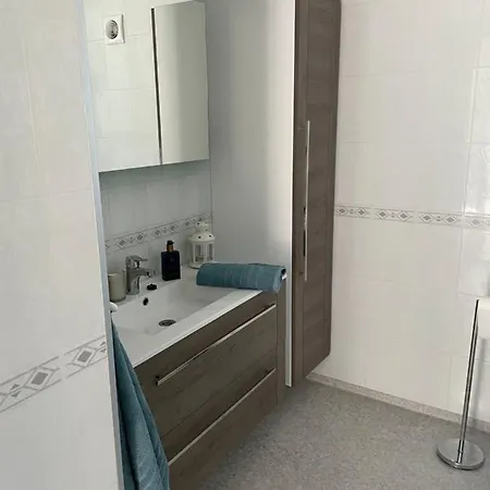 Gard's Hus I Alver Seim (Alver)